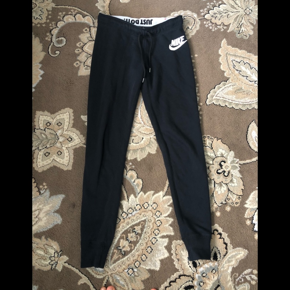 Nike joggers